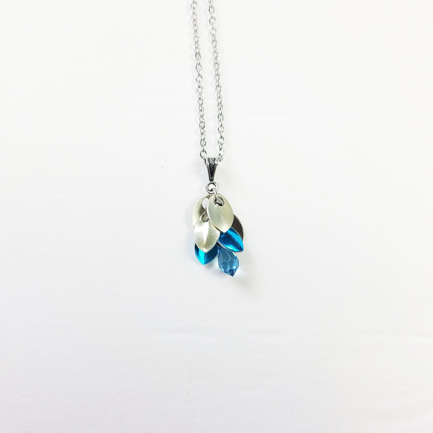Dewdrop Scale Necklace