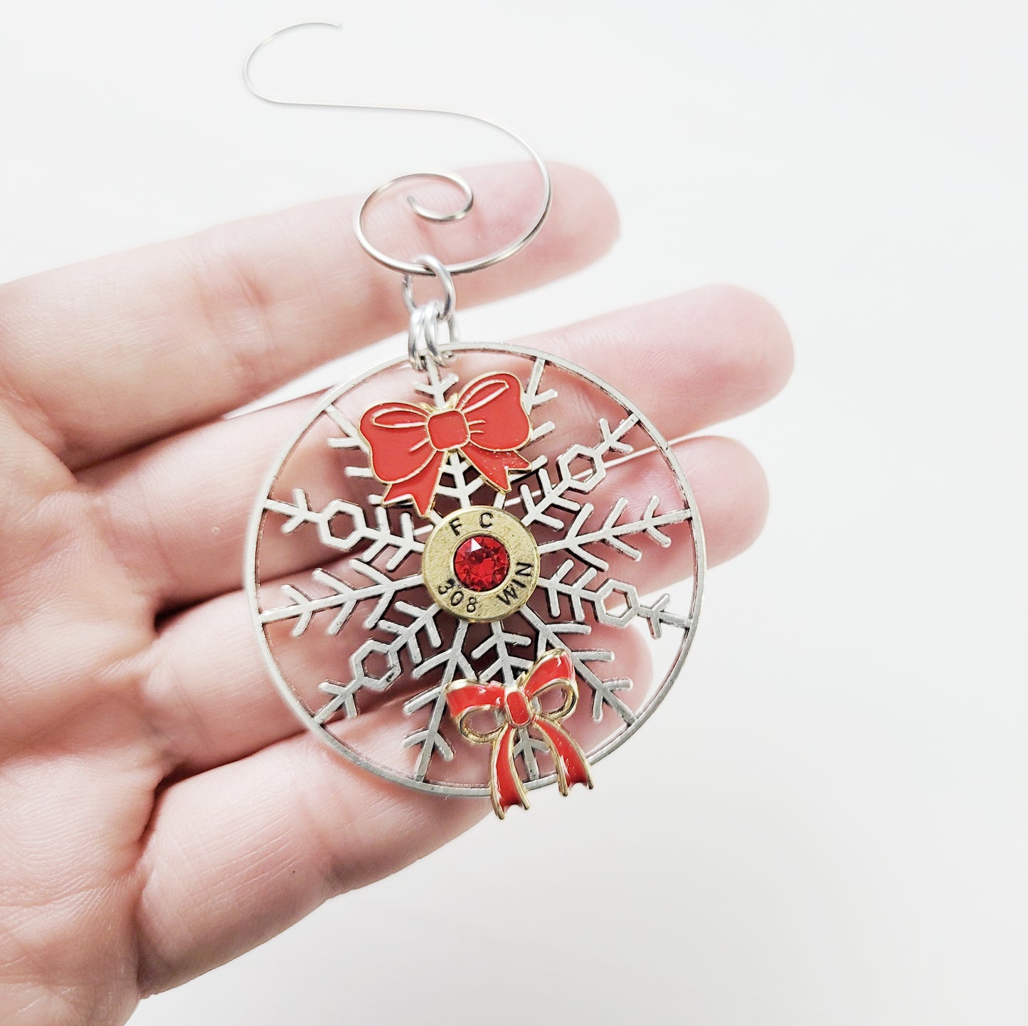 Bougie Bullet Ornament with bows and crystal center